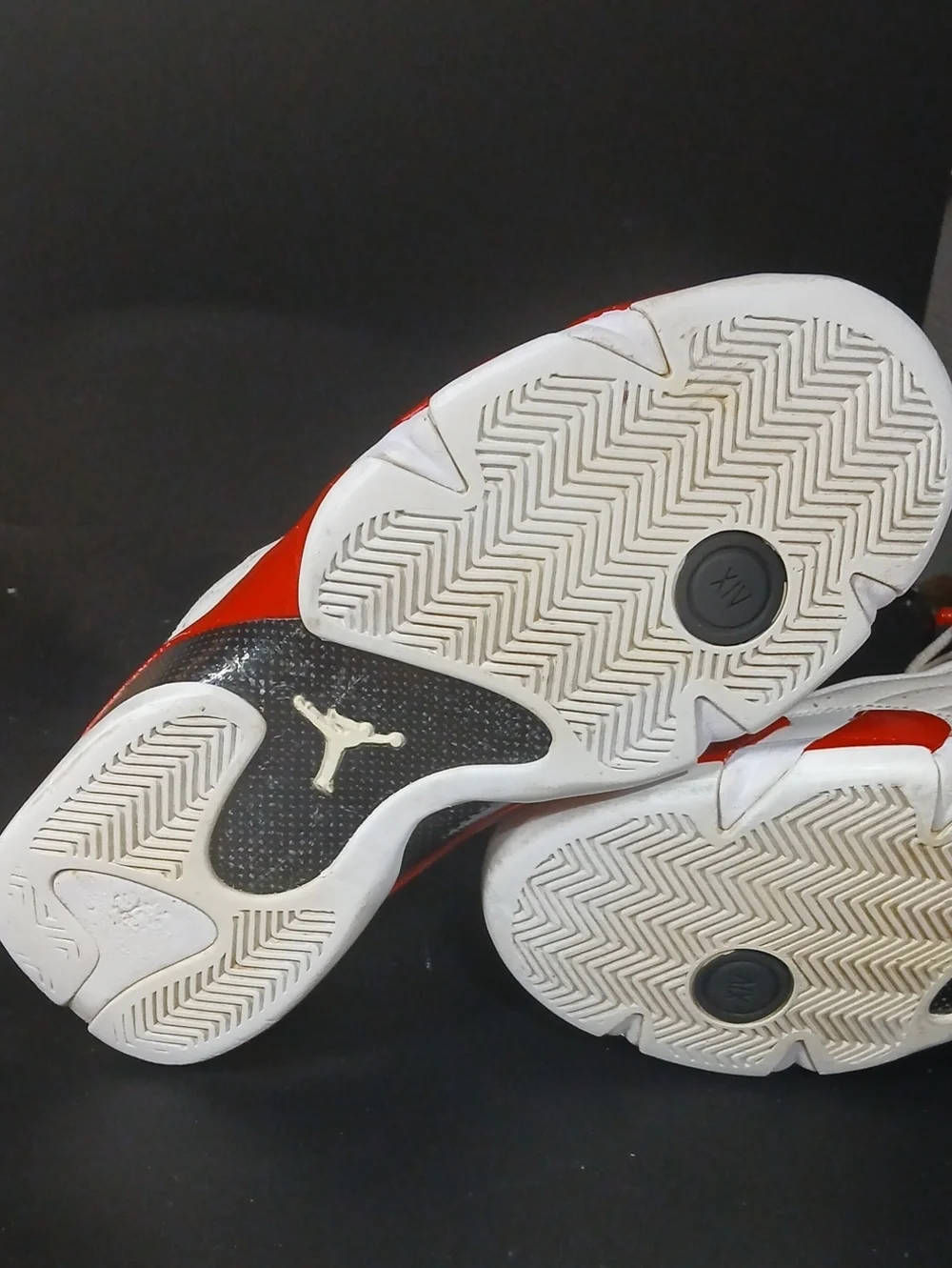 Air Jordan 14 Retro. 